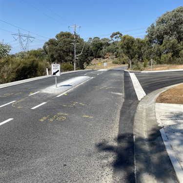 Ironbark Road at Pioneer Road south