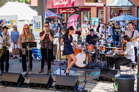 Jazz band playing in the streets of Eltham