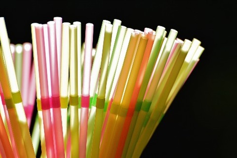 Plastic straws 2 (1).jpg